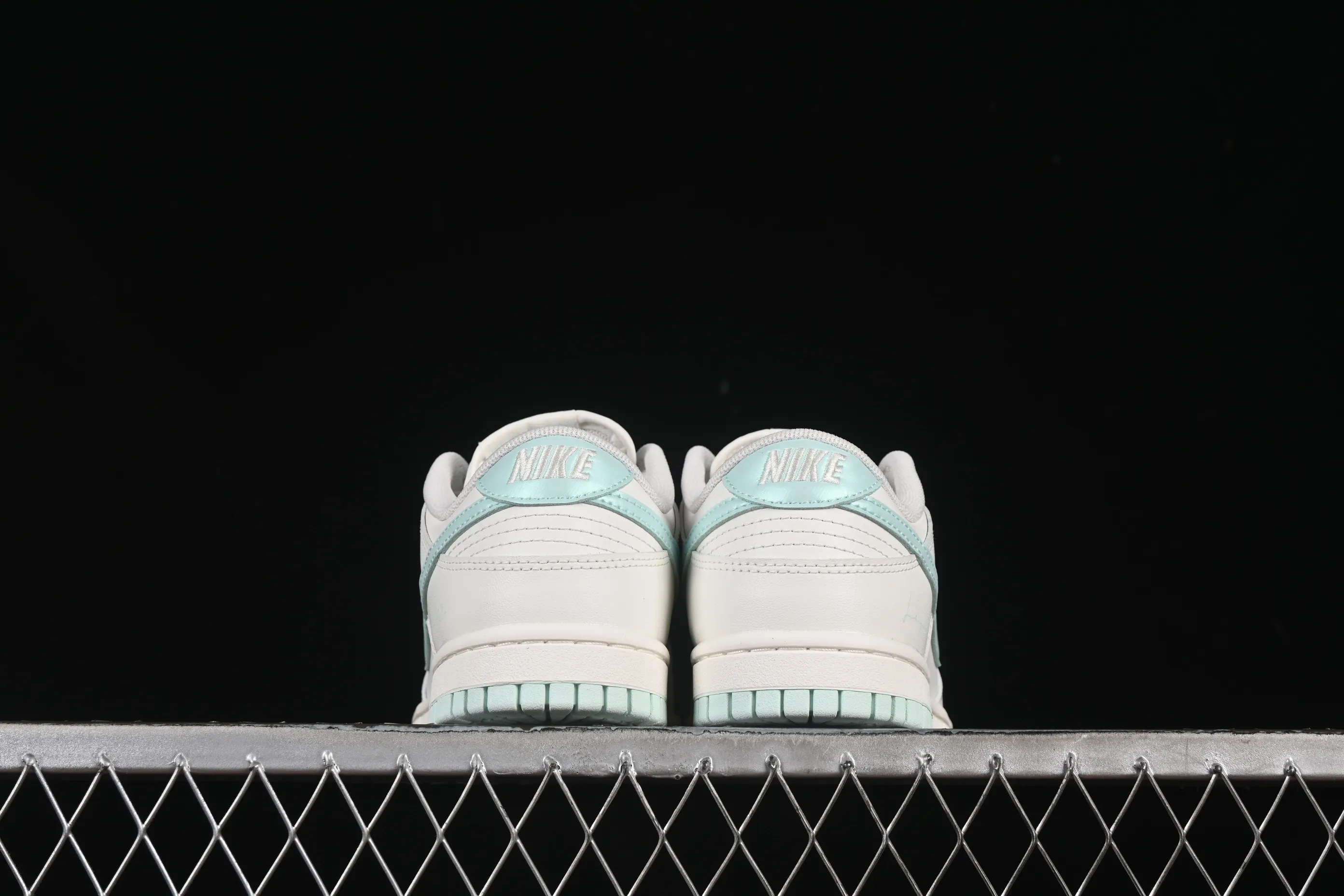 All Categories Nk SB Dunk Series Nk SB Dunk Low Low-top sneakers Nike SB Dunk Low Love Story Anniversary high-end customization Low-top casual sneakers WC2012-017